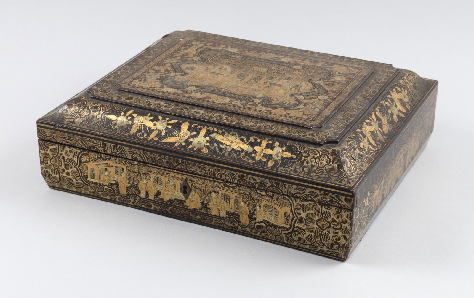 CHINESE GILT AND BLACK LACQUER BOX 19th Century Height 4.25". Width 14.25". Depth 12.25". (1 of 4)