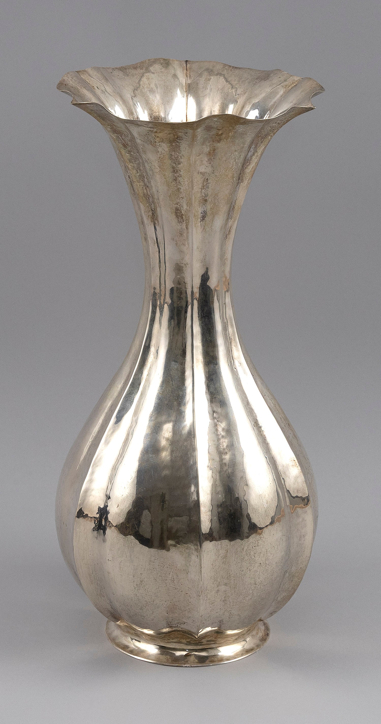 PASSONI ITALIAN 800 SILVER VASE 20th Century Approx. 25.0 troy oz. (1 of 5)