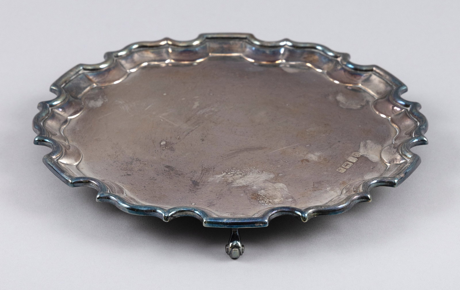 ELIZABETH II CHIPPENDALE-STYLE STERLING SILVER FOOTED SALVER Sheffield, Late 20th Century Approx. (1 of 4)