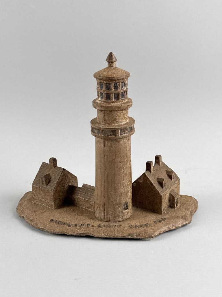 CAST IRON HIGHLAND LIGHT DOORSTOP 20th Century Height 8". (1 of 5)