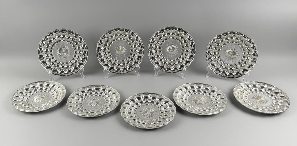 EIGHT MERCURY GLASS PLATES 20th Century Diameters 8". (1 of 3)