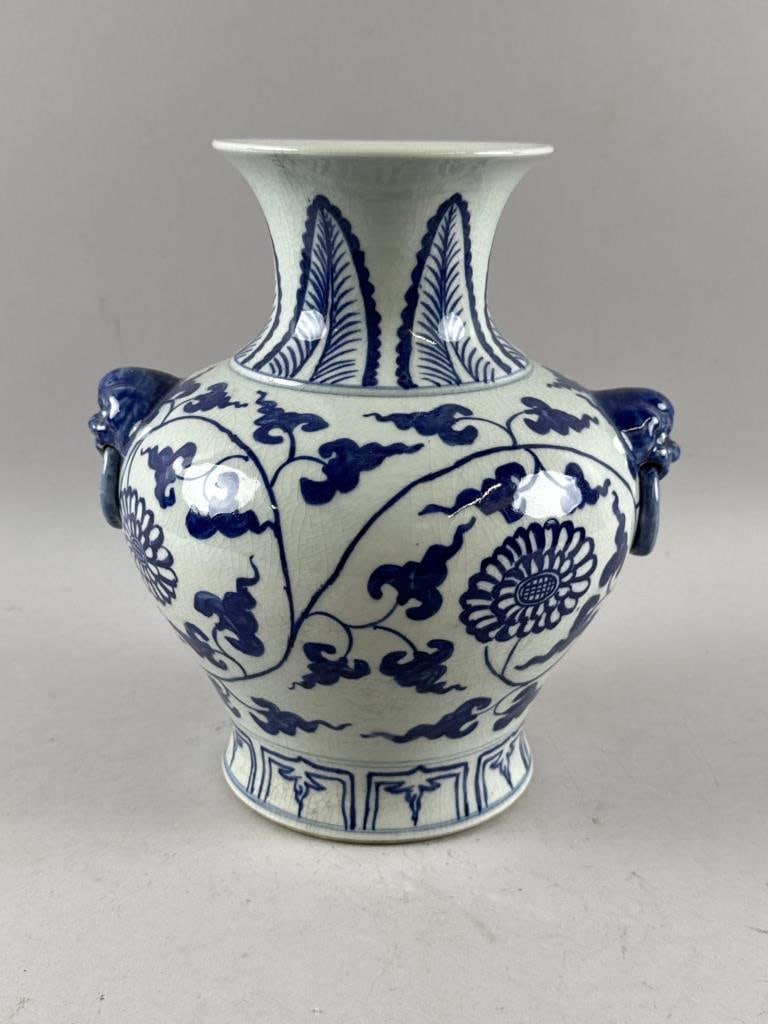 CHINESE BLUE AND WHITE PORCELAIN VASE 20th Century Height 10". (1 of 4)