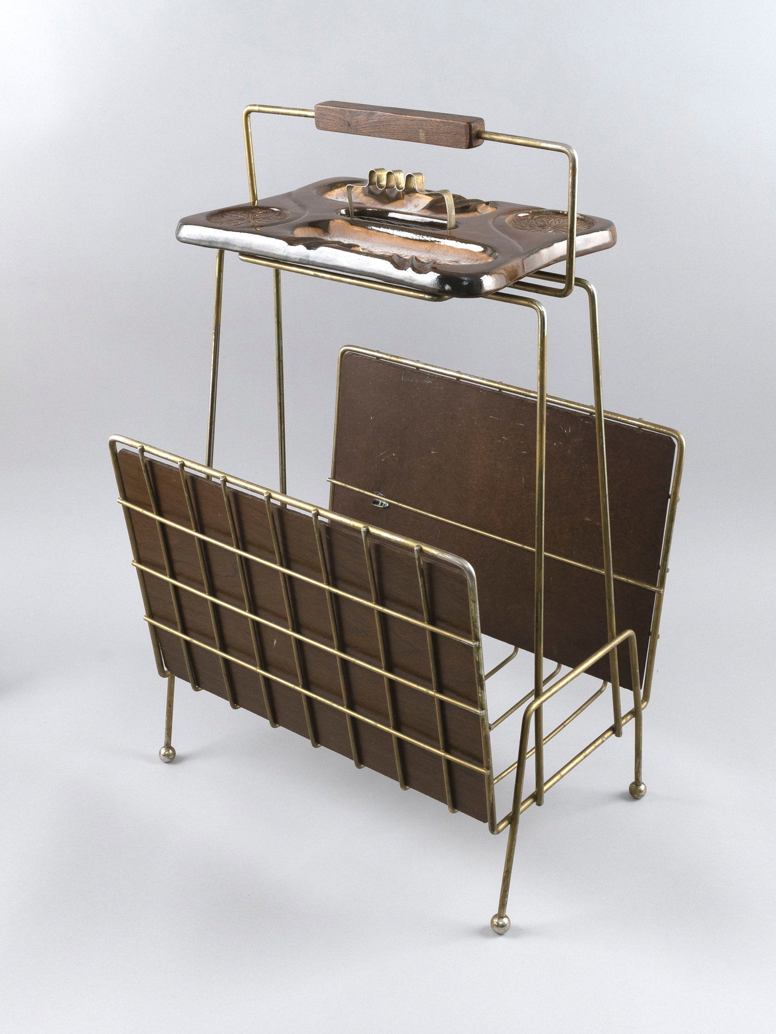 BEARD MFG. CO. CERAMIC AND METAL SMOKING STAND Circa 1960s Height 24". Width 14.5". Depth 12". (1 of 5)