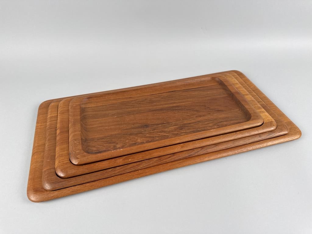SET OF FOUR DANISH MODERN TEAK NESTING TRAYS 20th Century Lengths from 15.5" to 21.5". (1 of 5)