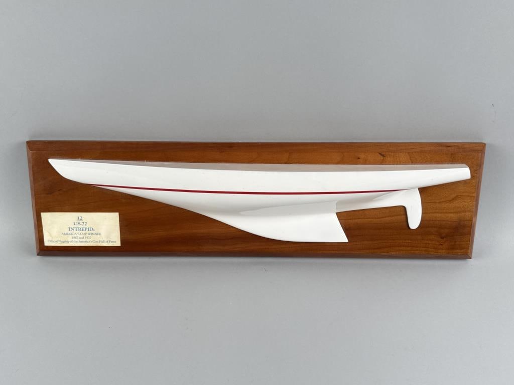 AL SIGLEMAN MOUNTED HALF HULL MODEL OF THE "INTREPID" Contemporary Backboard length 22.5". (1 of 2)