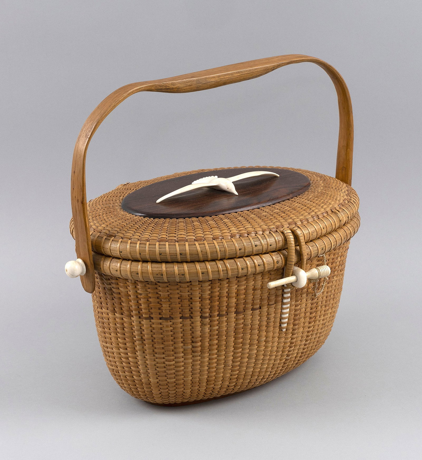 JOSE FORMOSO REYES NANTUCKET BASKET "FRIENDSHIP" PURSE Dated 1965 Height 7". Width 14". (1 of 7)