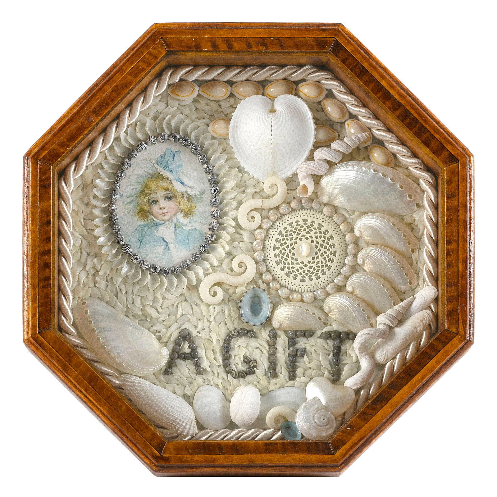 LYNDA SUSAN HENNIGAN (Connecticut, 1951-2025), Sailor's valentine "A Gift" composed of multicolored (1 of 2)
