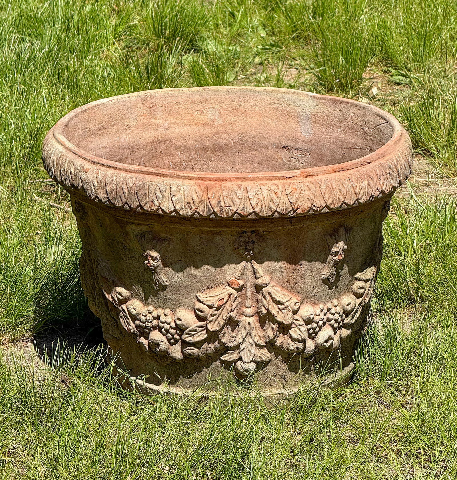ITALIAN TERRACOTTA GARDEN PLANTER 20th Century Height 14". Diameter 20". (1 of 2)