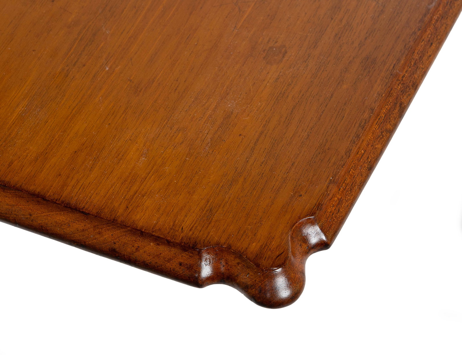 CHIPPENDALE MAHOGANY DROP-LEAF TABLE Salem, Massachusetts, Circa 1770 Height 28.25". Length 16.5" - 6