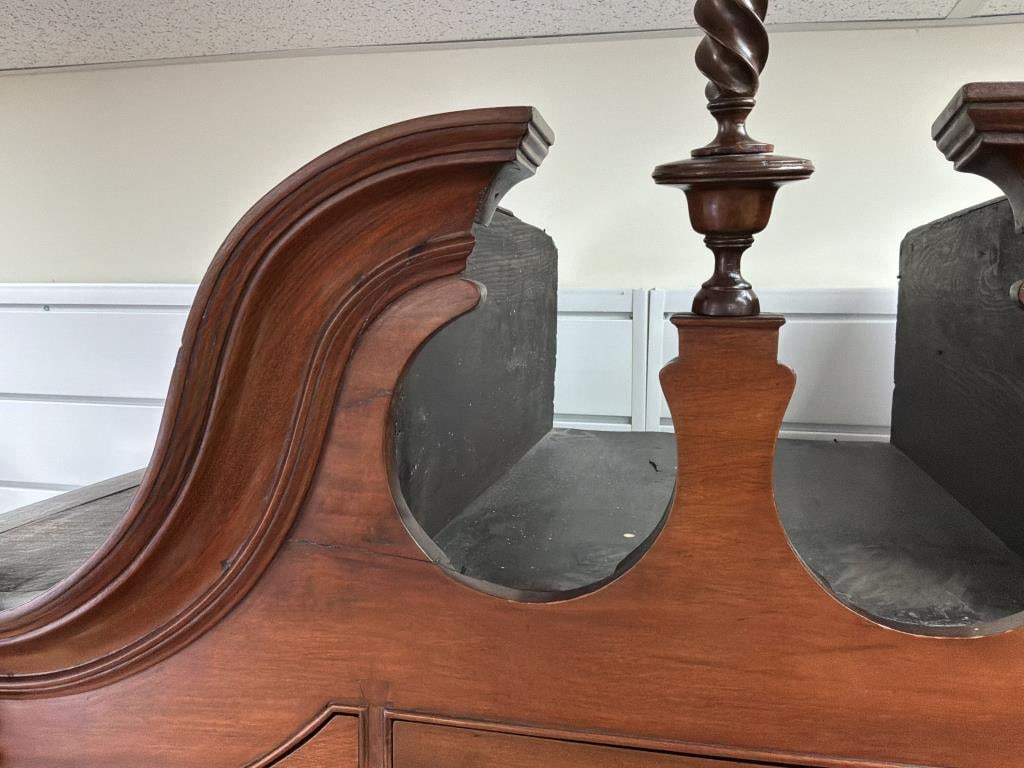 CHIPPENDALE MAHOGANY BLOCK-FRONT BONNET-TOP CHEST-ON-CHEST Boston or North Shore, Massachusetts, - 14