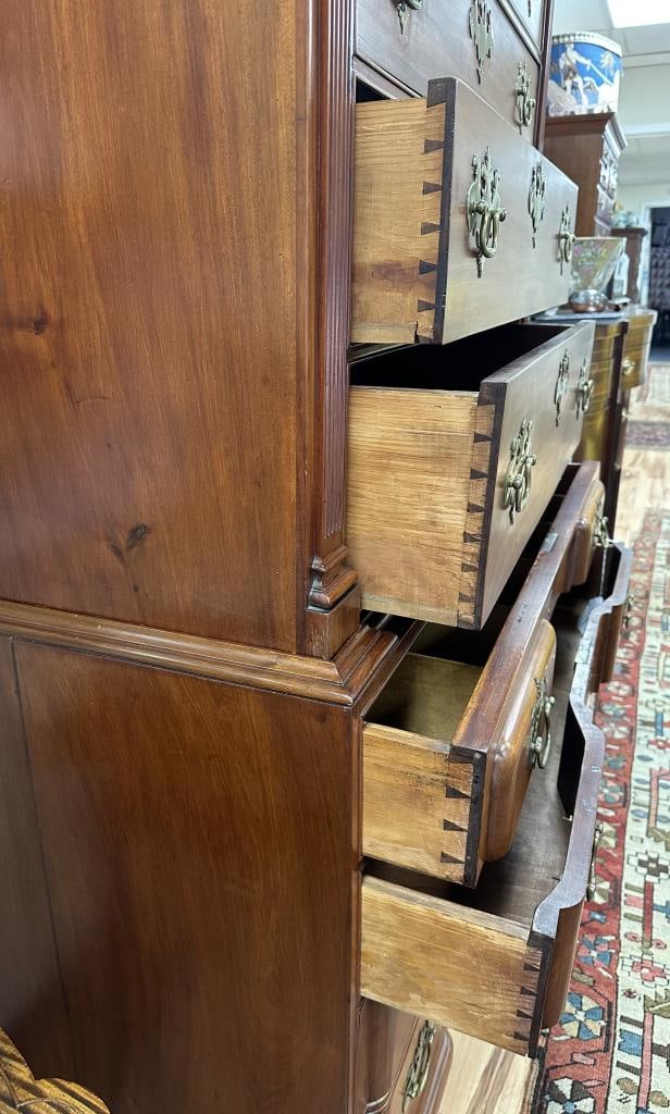 CHIPPENDALE MAHOGANY BLOCK-FRONT BONNET-TOP CHEST-ON-CHEST Boston or North Shore, Massachusetts, - 9