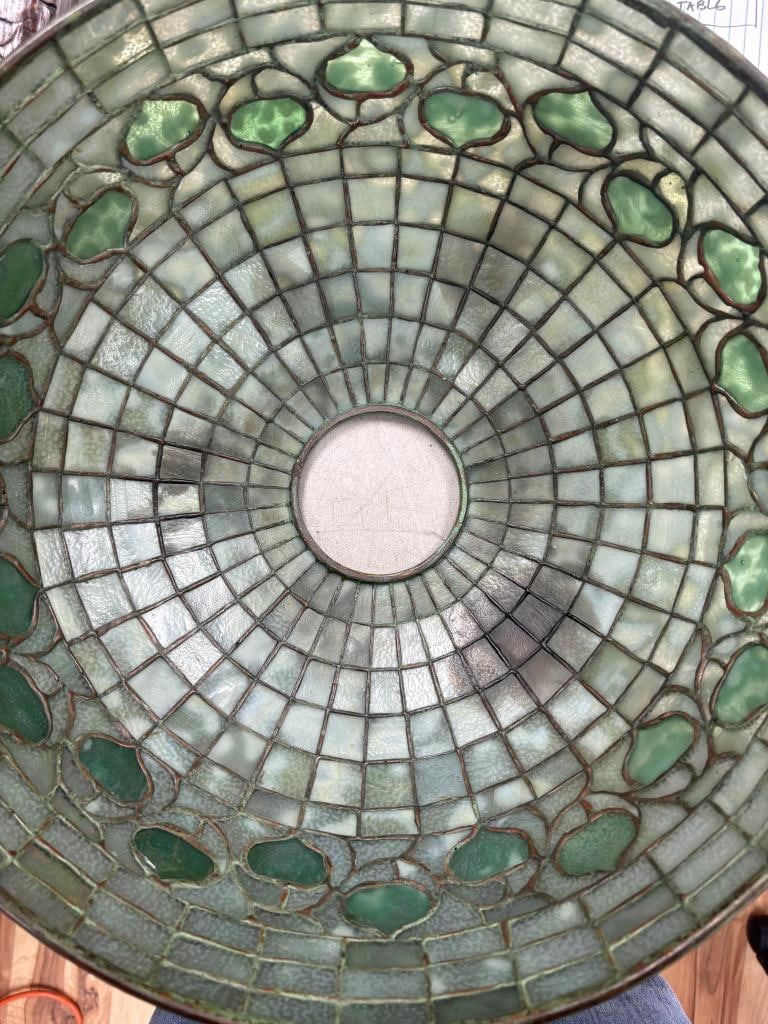 TIFFANY STUDIOS "ACORN" LEADED GLASS AND PATINATED BRONZE TABLE LAMP New York, Circa 1900 Height - 7