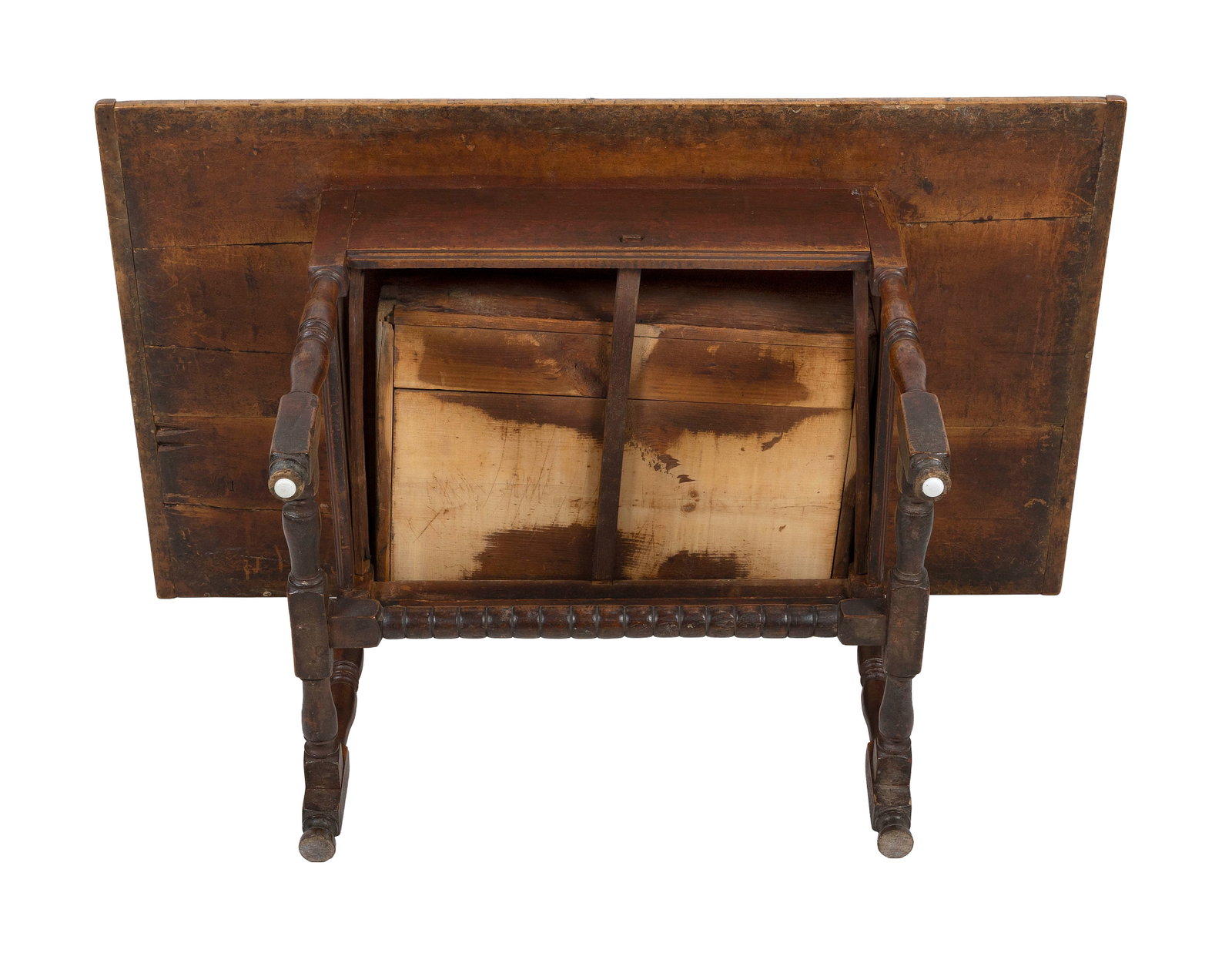 FINE WILLIAM AND MARY TAVERN TABLE New England, Circa 1710 Height 26". Top 50" x 29.75". - 6