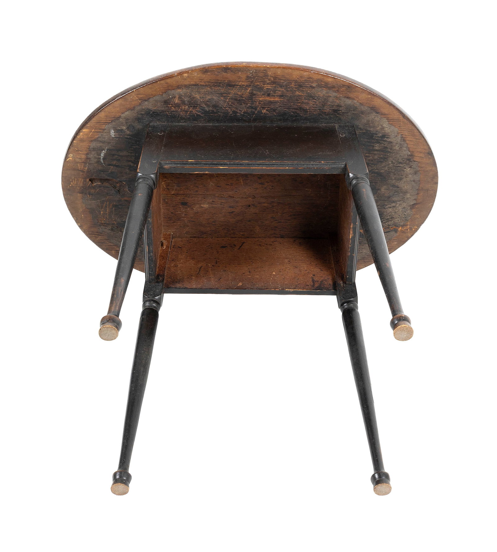 VERY FINE QUEEN ANNE PARTIALLY PAINTED MAPLE AND PINE TEA TABLE New England, Circa 1750 Height - 3