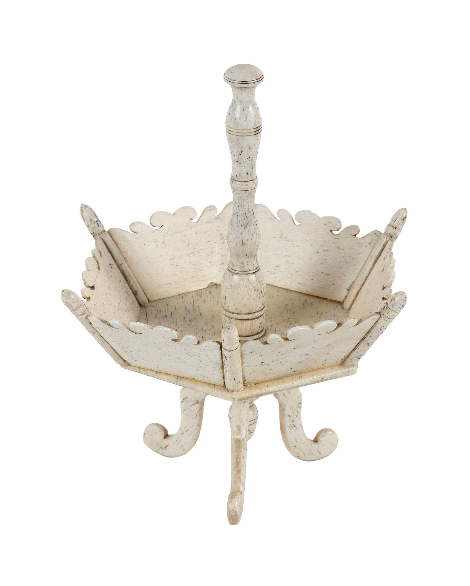SAILOR-MADE WHALEBONE SEWING BASKET America, Probably Nantucket, Circa 1850 Height 8". Width 7". (1 of 3)