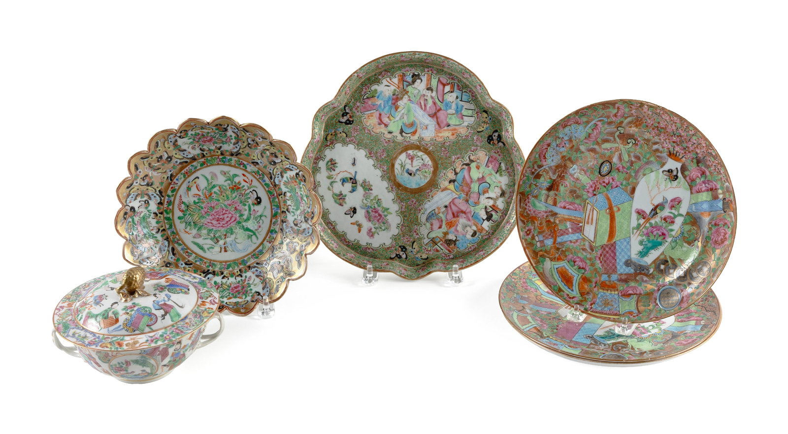 SIX PIECES OF CHINESE EXPORT FAMILLE ROSE PORCELAIN 19th Century (1 of 12)