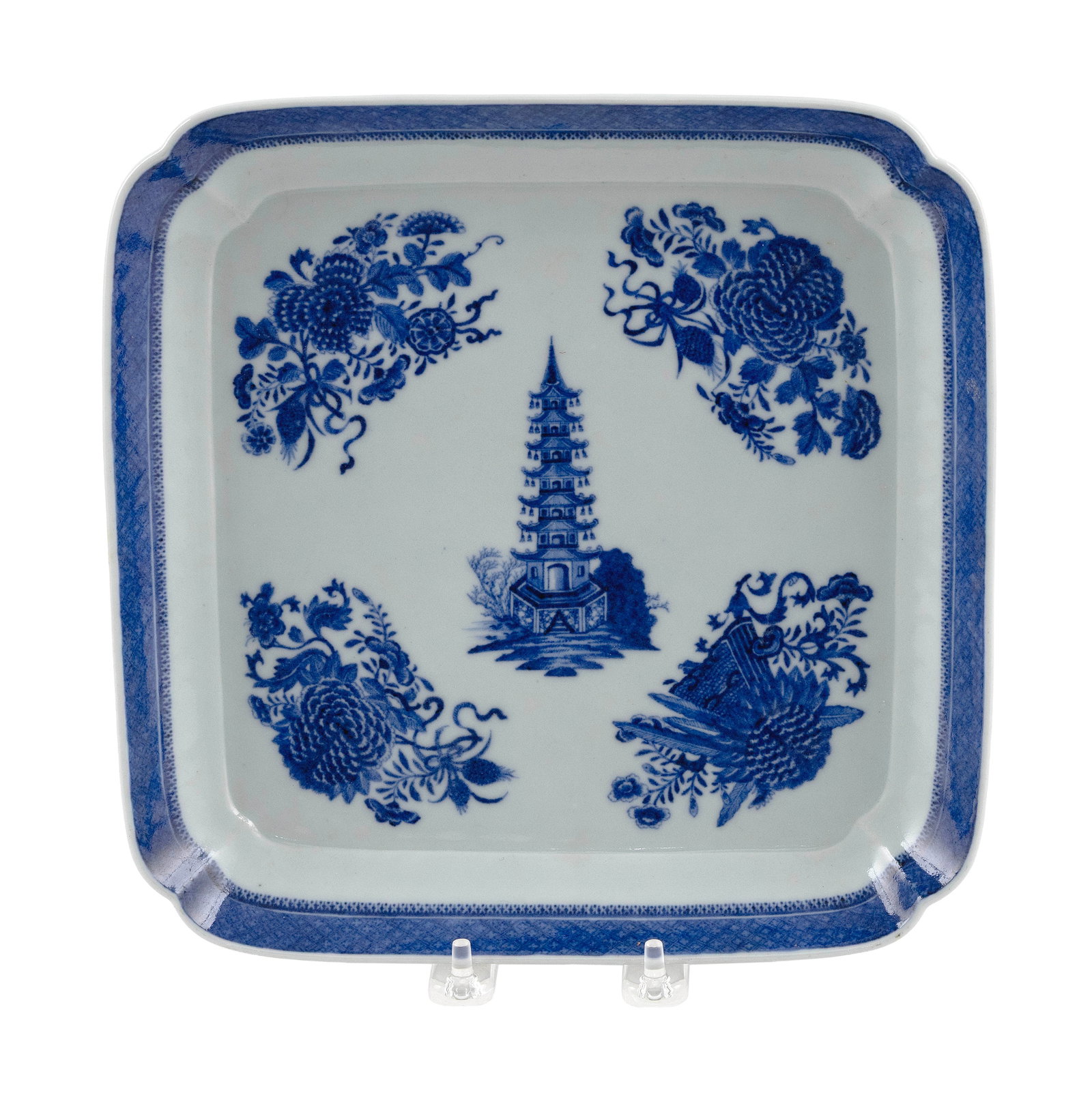 CHINESE EXPORT BLUE AND WHITE PORCELAIN PLATE FROM THE SAMUEL CABOT, JR. SERVICE Early 19th Century (1 of 2)