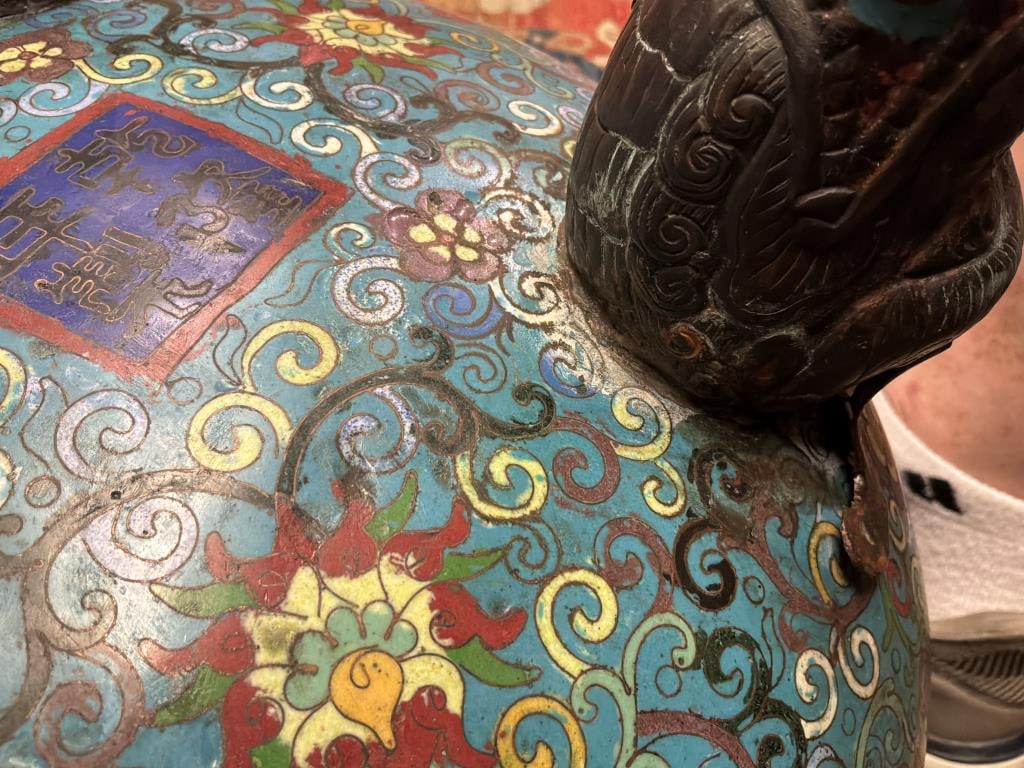 IMPRESSIVE CHINESE CLOISONNE ENAMEL CENSER 19th Century Height 29". Width 22". - 5