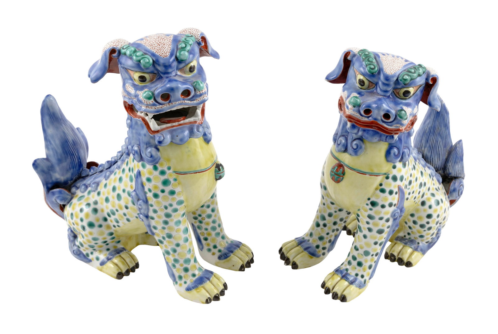 PAIR OF JAPANESE KAKIEMON-STYLE PORCELAIN SEATED SHISHI 20th Century Heights 10.75".: PAIR OF JAPANESE KAKIEMON-STYLE PORCELAIN SEATED SHISHI 20th Century Copies of Late 17th Century Japanese porcelain shishi, custom-made in China. Blue, yellow and green glaze with red highlights. Heig
