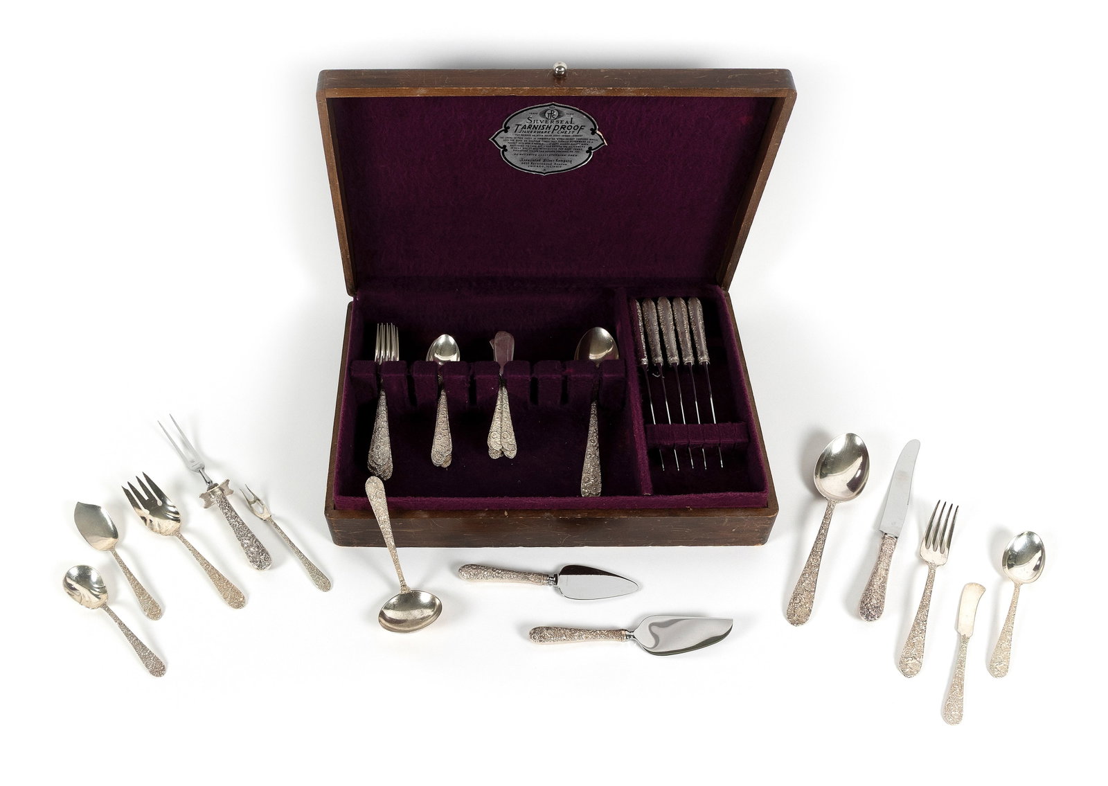 ALVIN "BRIDAL BOUQUET" STERLING SILVER FLATWARE SERVICE Providence, Early to Mid-20th Century (1 of 2)