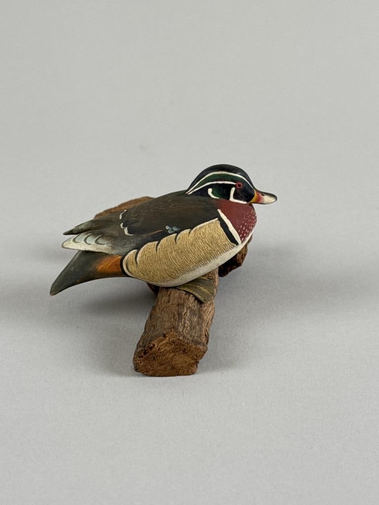 HAROLD GIBBS MINIATURE SUMMER DUCK CARVING Barrington, Rhode Island, 1866-1970 Height 2". (1 of 5)