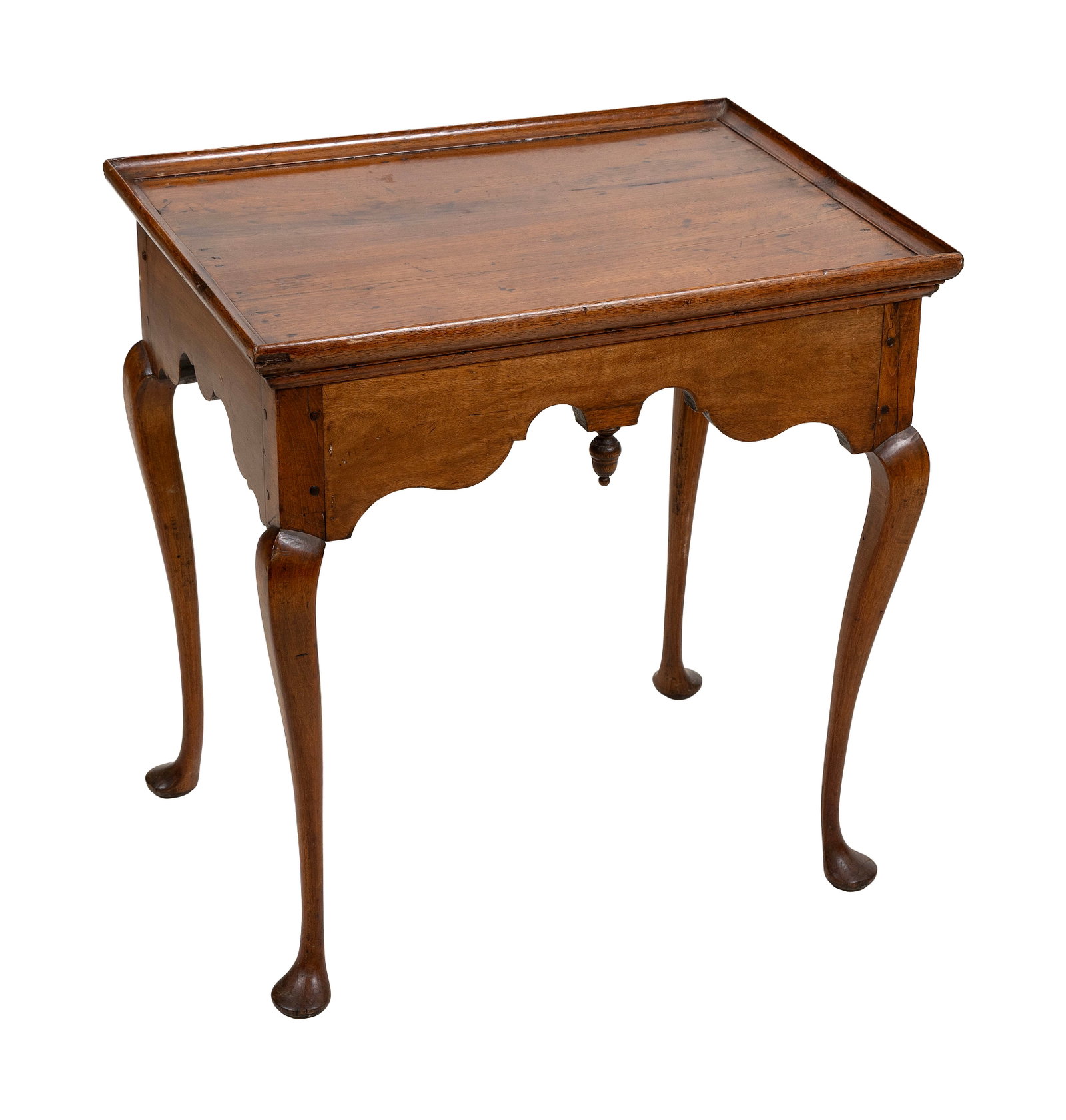 RARE QUEEN ANNE MAPLE AND WALNUT TRAY-TOP TEA TABLE Massachusetts, Mid-18th Century Height 26.5". (1 of 4)