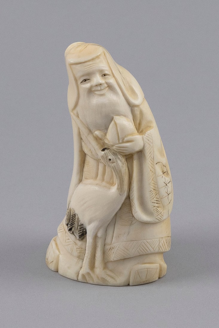 JAPANESE WHALE'S TOOTH CARVING Meiji Period Length 4". (1 of 1)