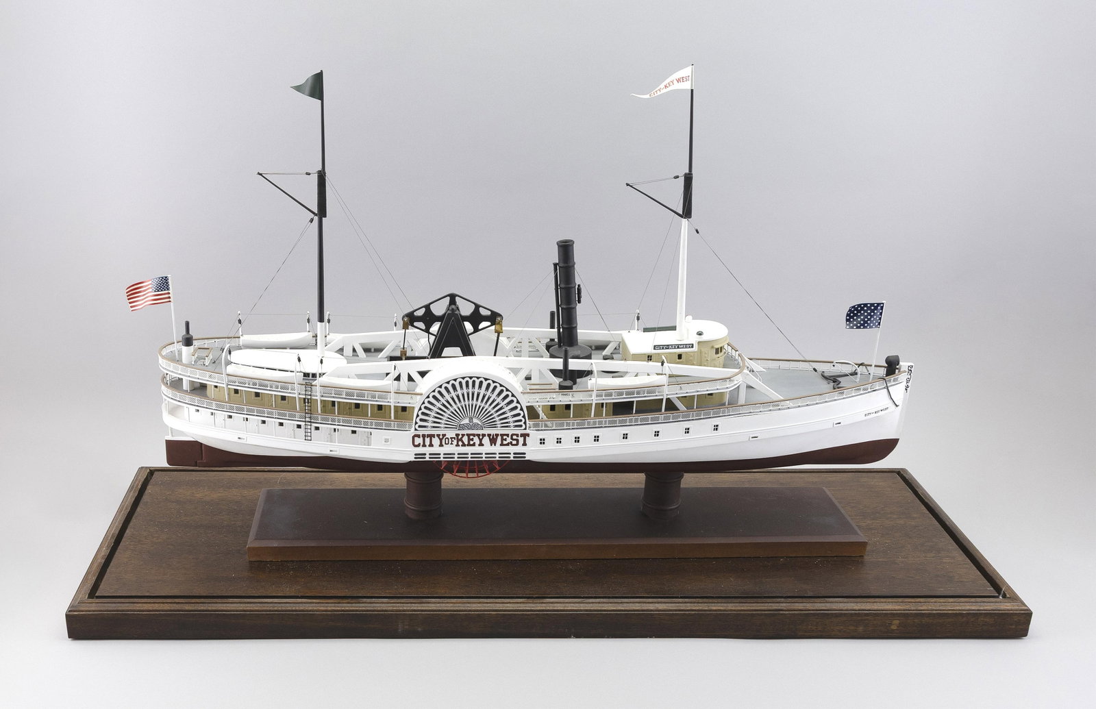 CASED MODEL OF THE SIDEWHEELER "CITY OF KEY WEST" Contemporary Case height 29". Length 44.5". Width (1 of 3)