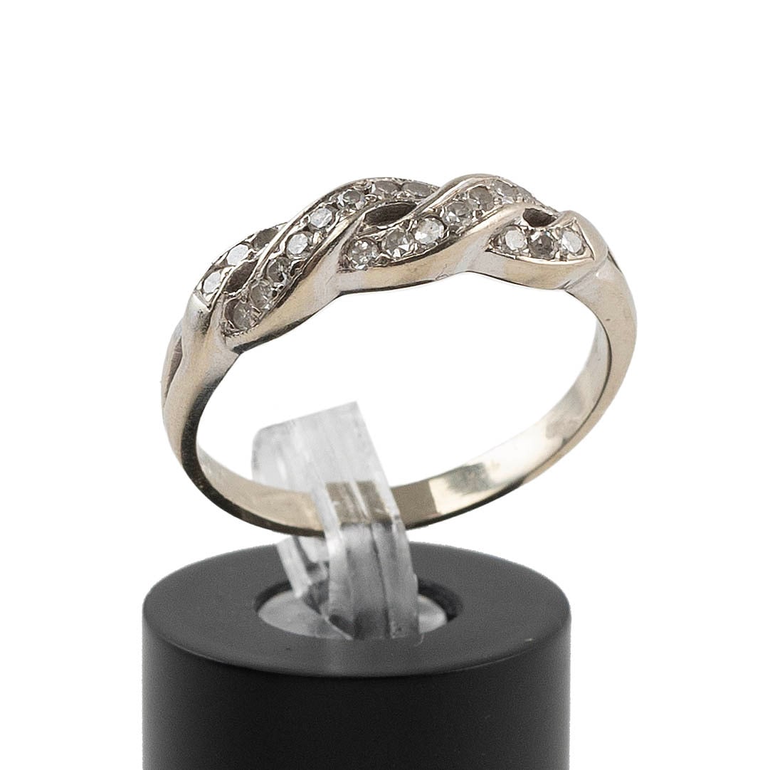 14KT WHITE GOLD AND DIAMOND BAND Approx. 2.3 total dwt.