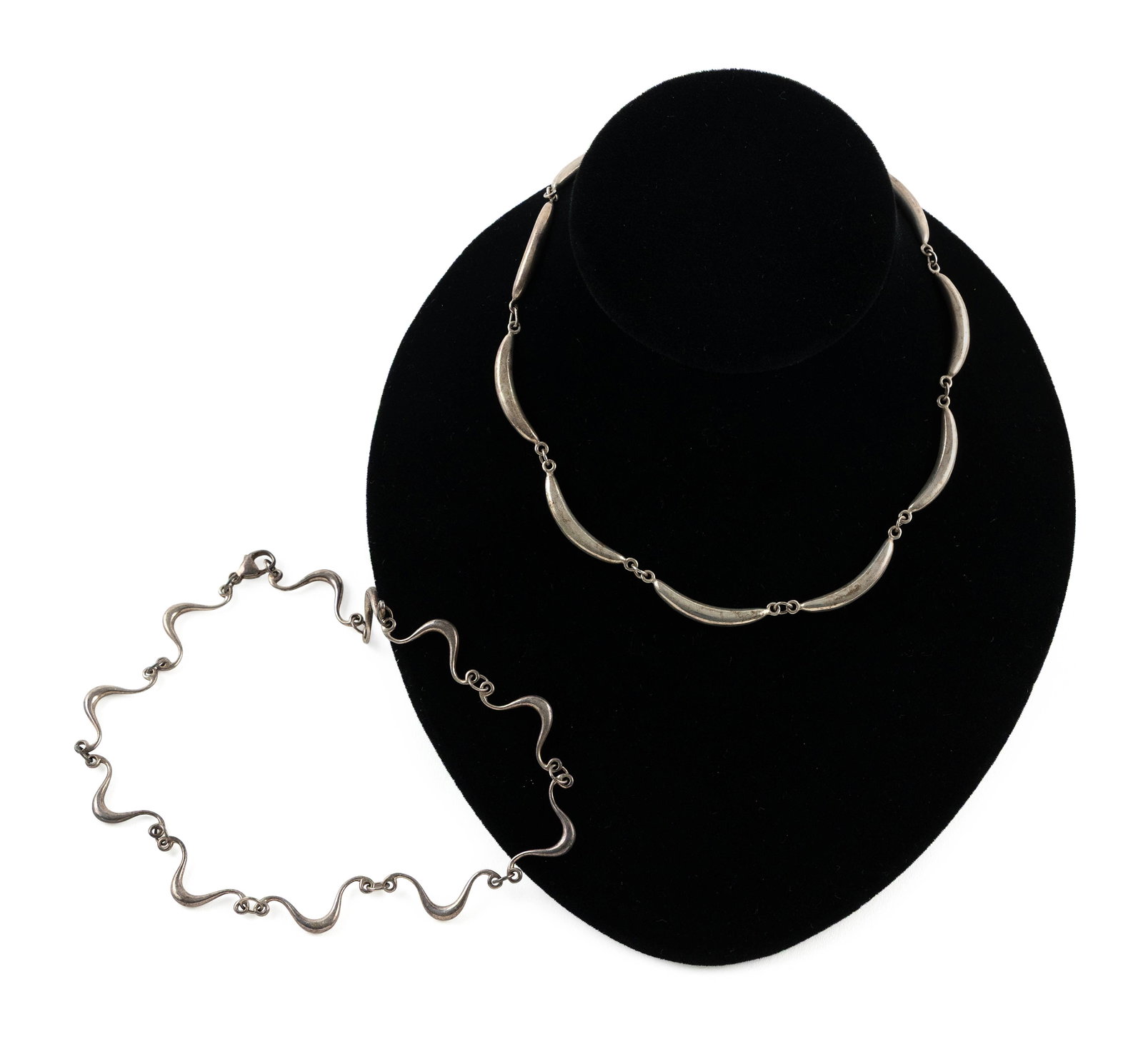 TWO CONTEMPORARY STERLING SILVER FLEXIBLE LINK NECKLACES Approx. 55.4 total dwt. (1 of 3)