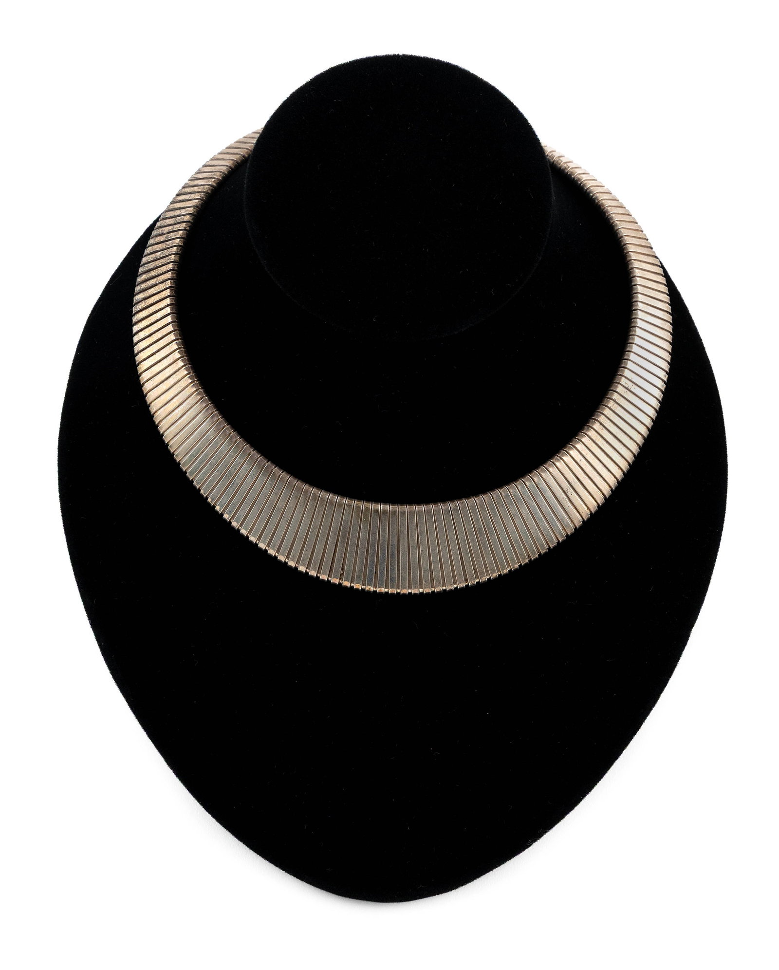 STERLING SILVER TAPERED COLLAR NECKLACE Approx. 74.5 total dwt.