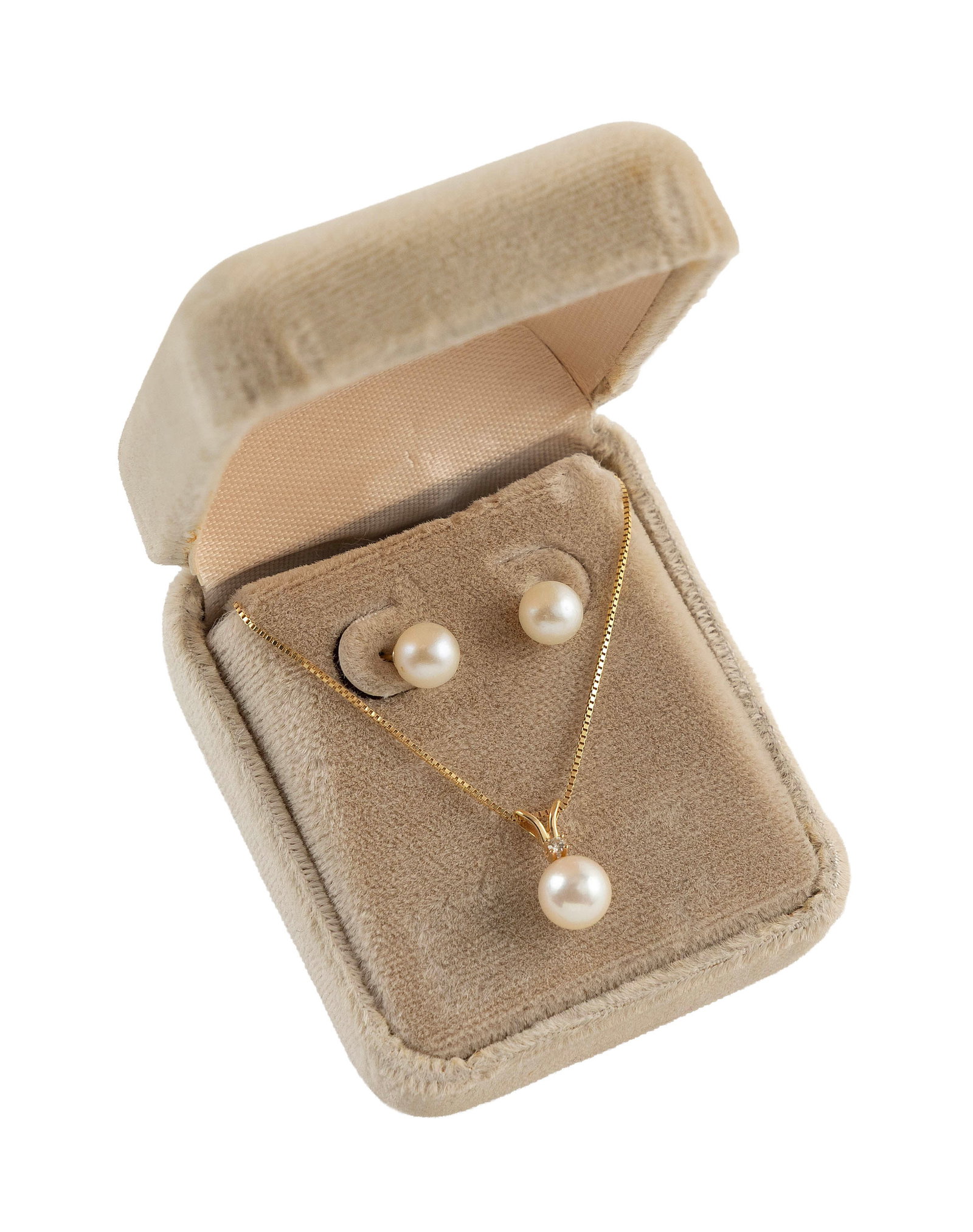 14KT YELLOW GOLD AND PEARL NECKLACE AND MATCHING PAIR OF EARRINGS: 14KT YELLOW GOLD AND PEARL NECKLACE AND MATCHING PAIR OF EARRINGS 1) Necklace pendant with an approx. 7.0mm and one small round-cut diamond. Box chain, width approx. 1.0mm, length 18". 2-3) Pair of ea