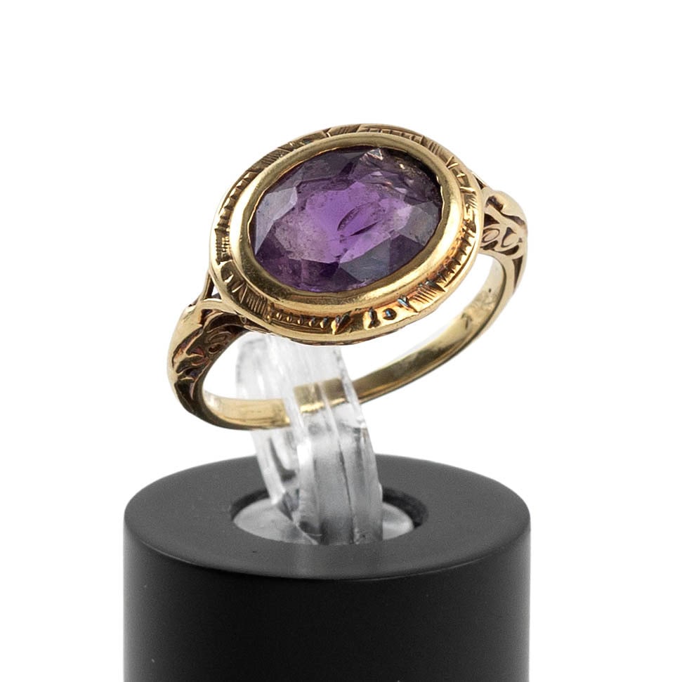 VINTAGE 14KT YELLOW GOLD AND AMETHYST RING Approx. 1.9 total dwt. (1 of 1)
