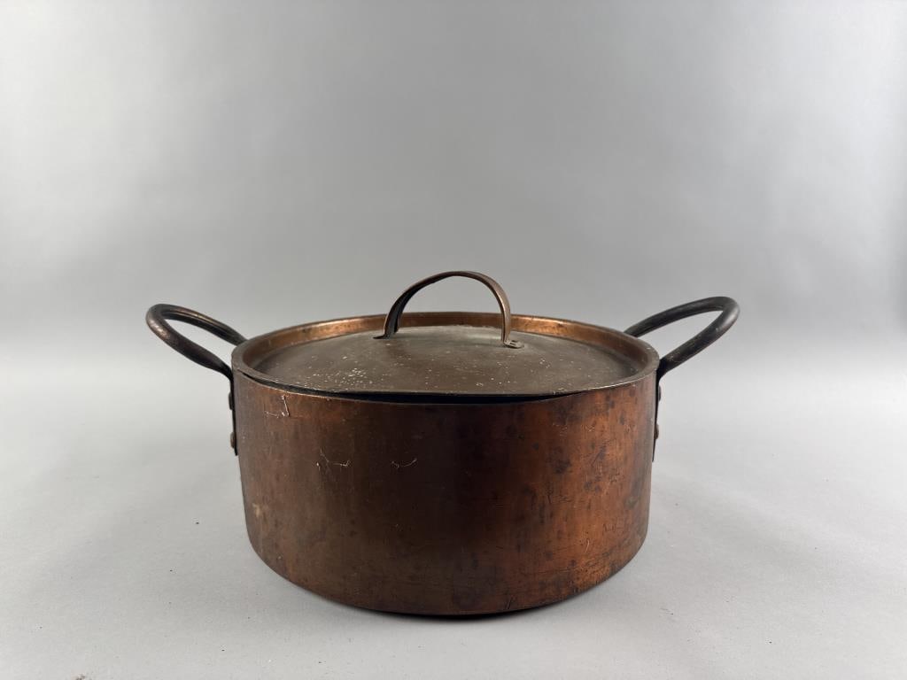 COPPER HANDLED POT WITH COVER First Quarter of the 20th Century Diameter 14". Width including (1 of 5)