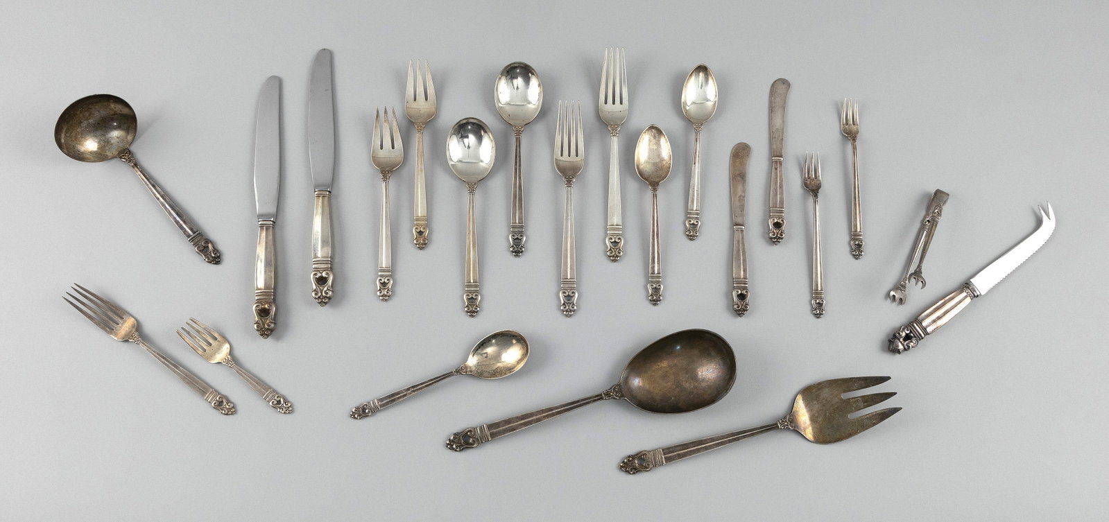 INTERNATIONAL "ROYAL DANISH" STERLING SILVER FLATWARE SET Meriden, Connecticut, Mid-20th Century (1 of 1)