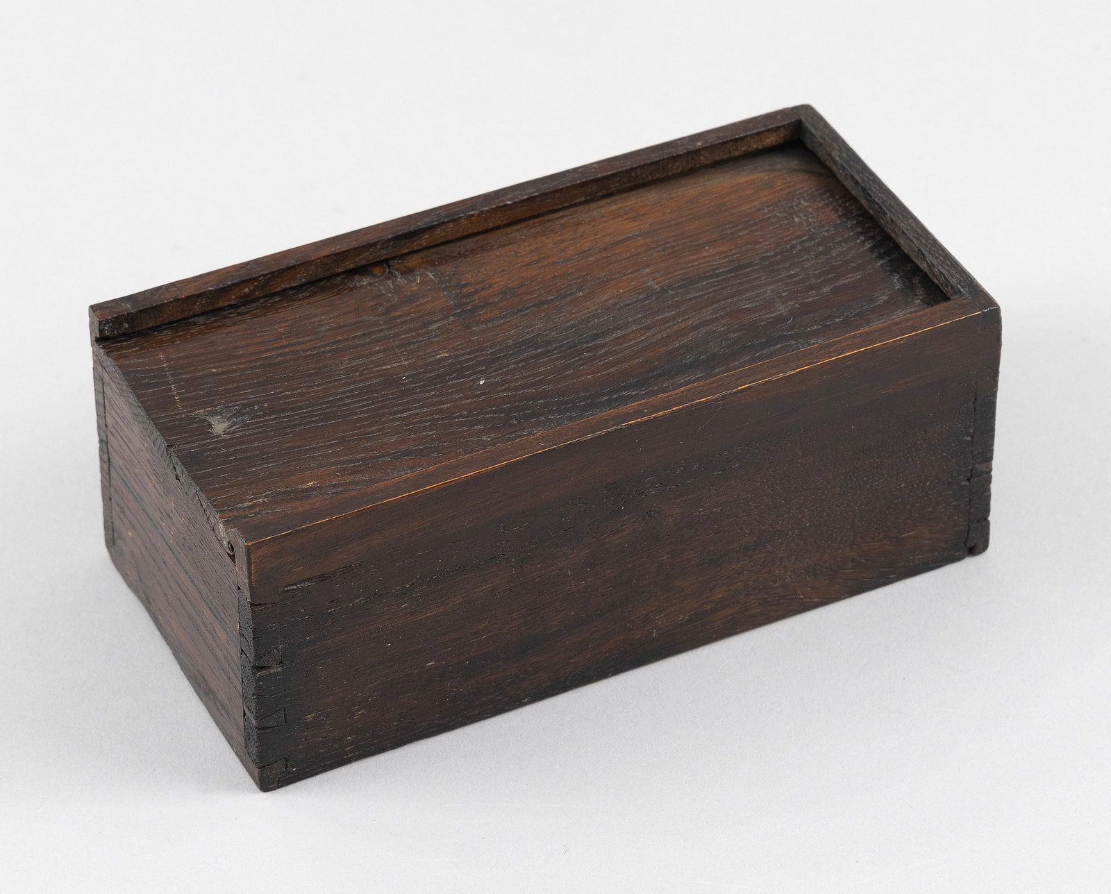 WALNUT BOX ATTRIBUTED TO THOMAS GODDARD (1765-1858), MADE WITH WOOD FROM CAPTAIN COOK'S VESSEL 19th (1 of 5)