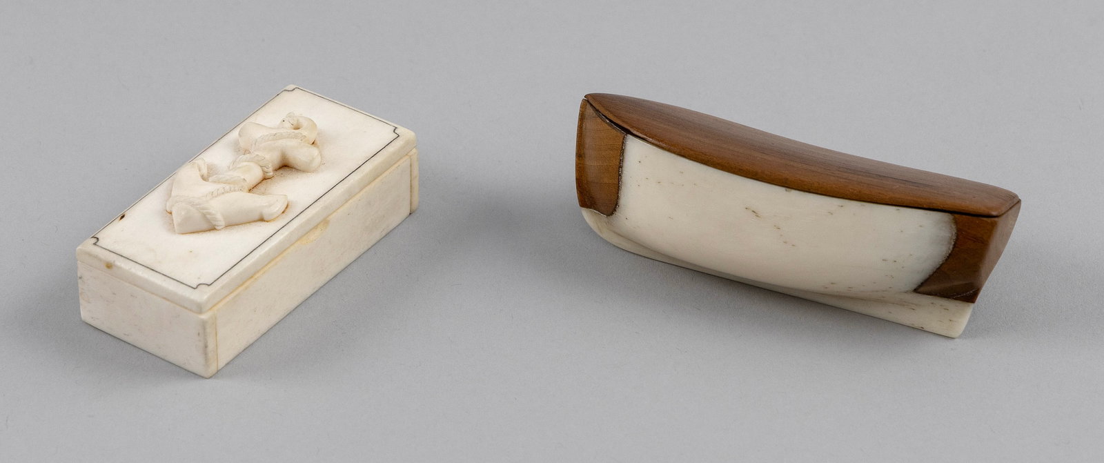 TWO SAILOR-MADE MINIATURE BOXES 19th Century (1 of 4)