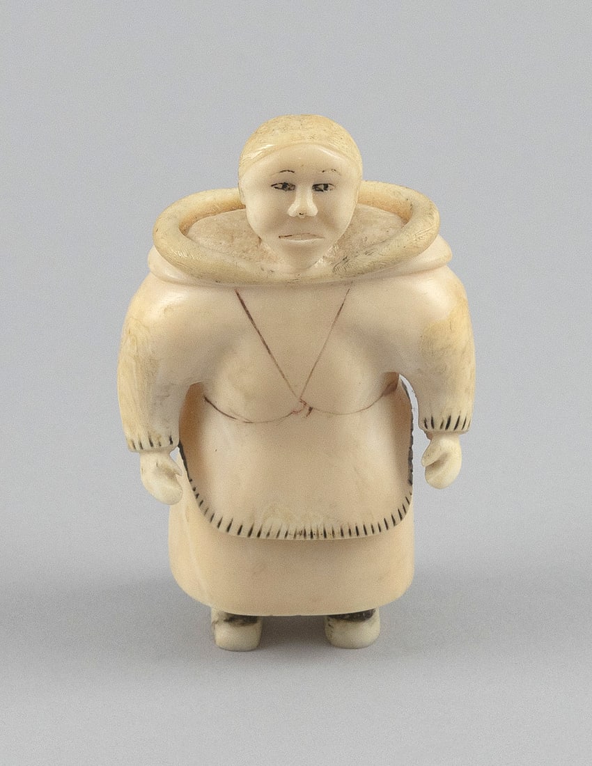 INUIT CARVED BONE FIGURE OF A WOMAN Late 19th/Early 20th Century Height 4". (1 of 5)