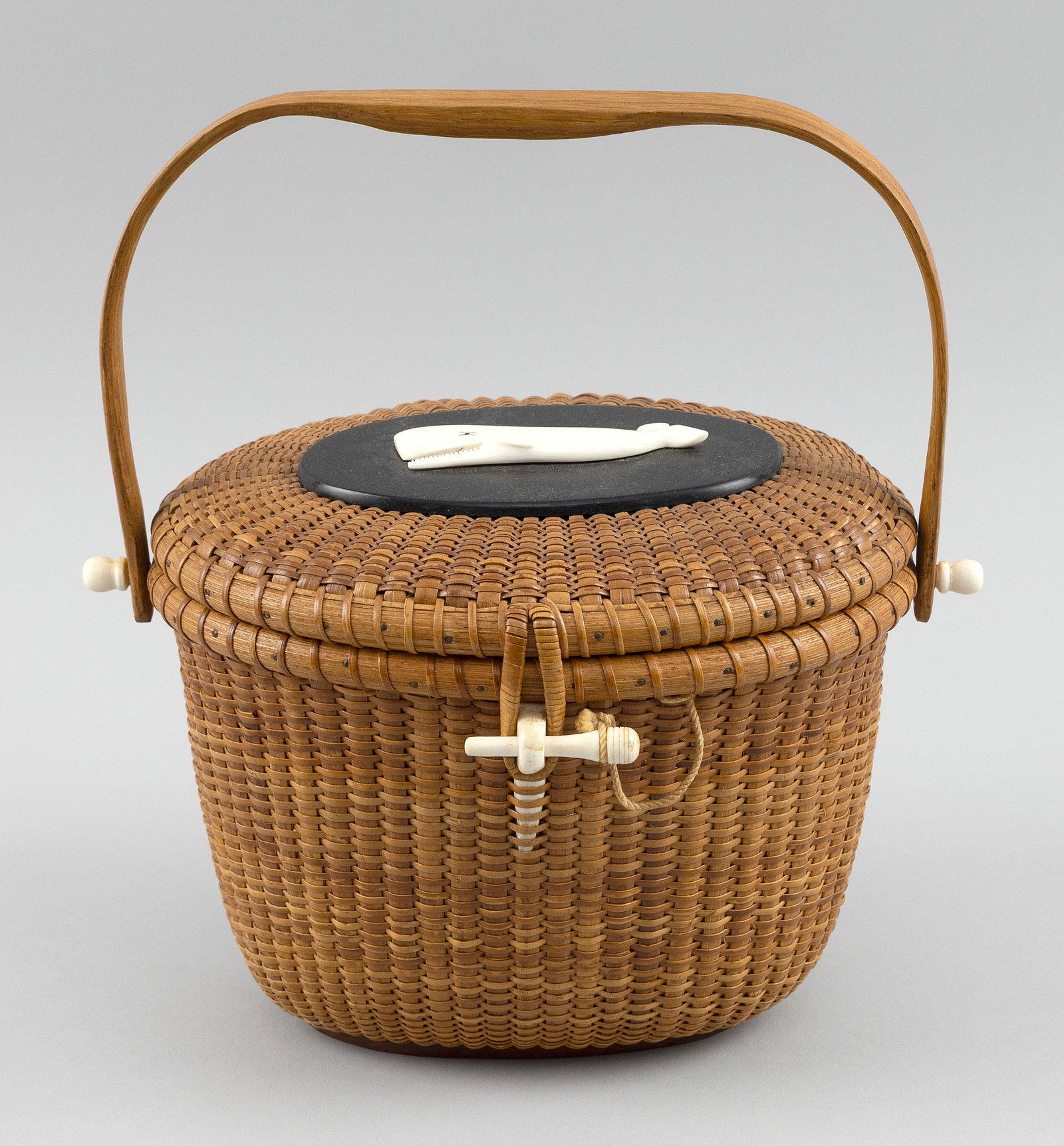 JOSE FORMOSO REYES NANTUCKET FRIENDSHIP BASKET PURSE Nantucket, Massachusetts, 1902-1980 Height 7". (1 of 8)