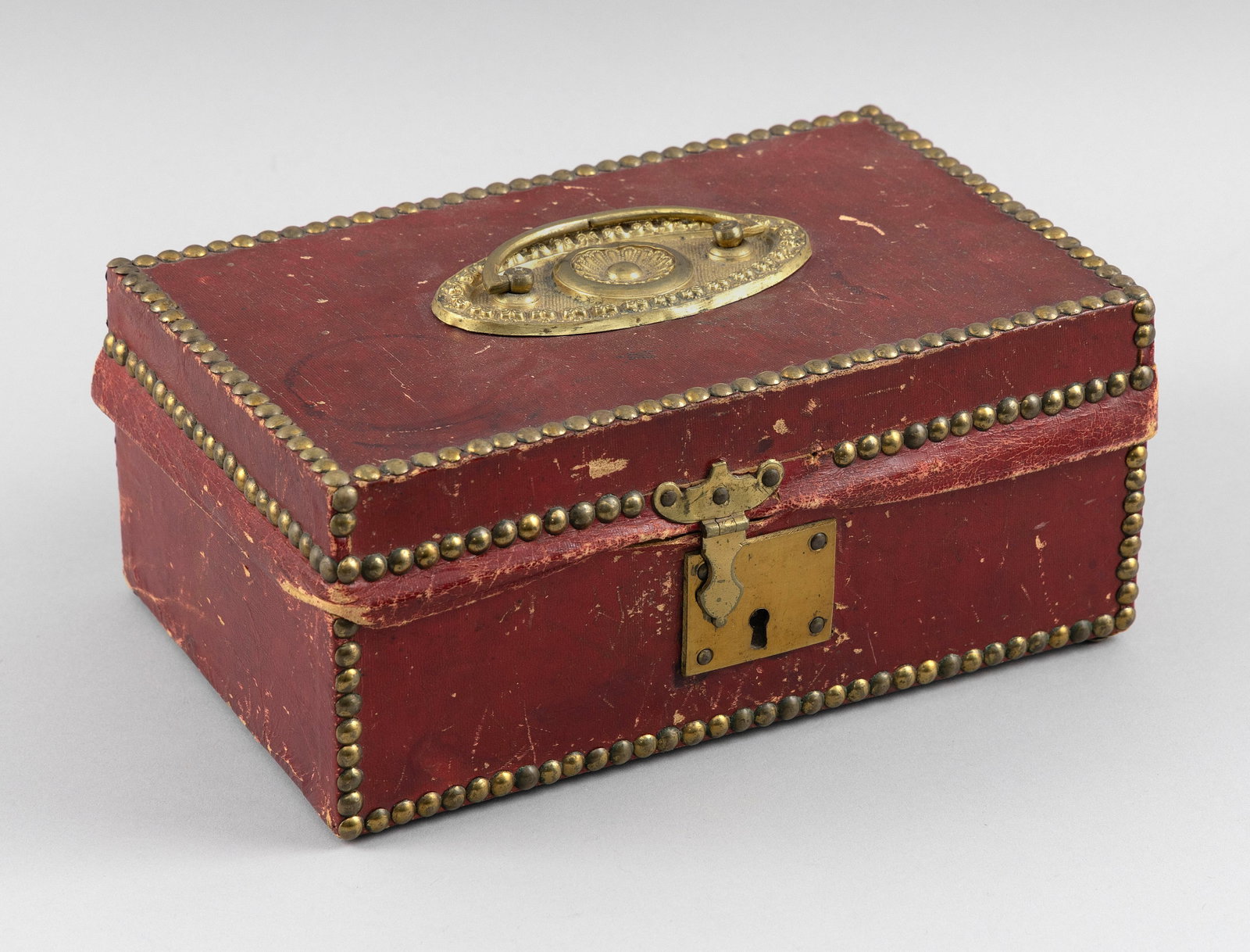 RED LEATHER BOX Boston, First Half of the 19th Century Height 4". Width 9.5". Depth 6". (1 of 3)