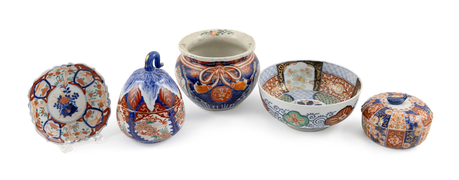 FIVE PIECES OF JAPANESE IMARI PORCELAIN 19th/20th Century (1 of 3)
