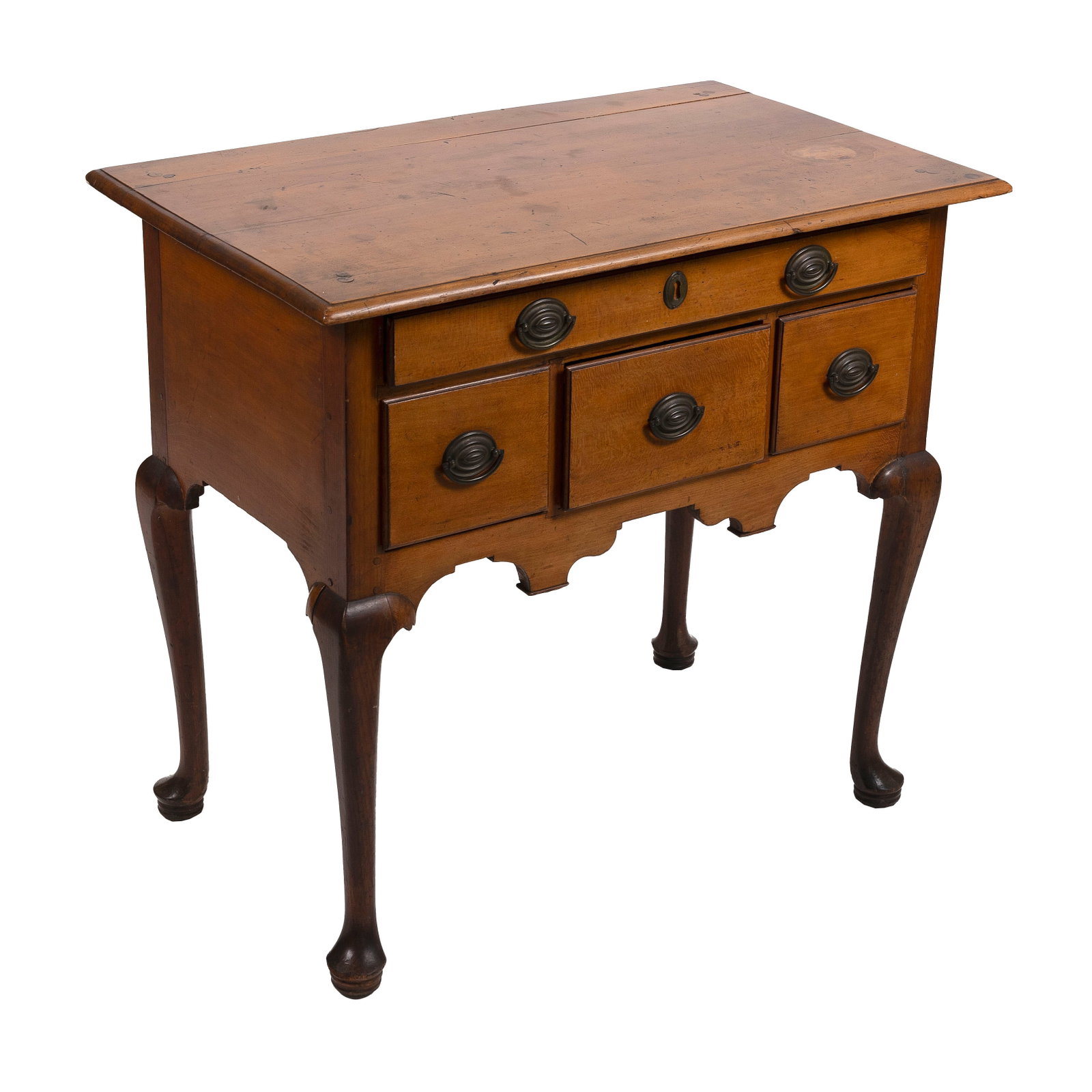 QUEEN ANNE MAPLE LOWBOY New England, Mid-18th Century Height 31.25". Width 33.5". Depth 21.5". (1 of 2)