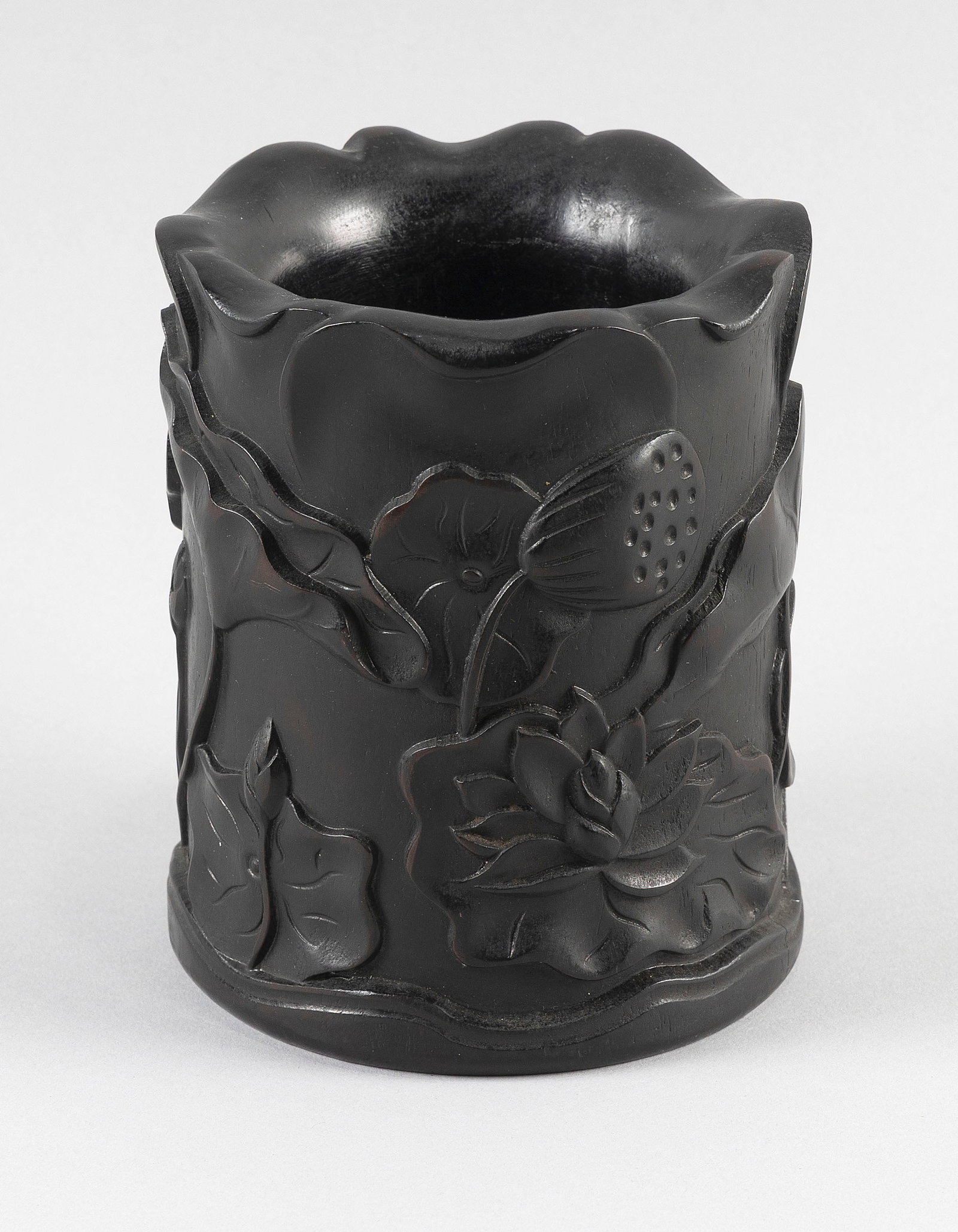CHINESE CARVED ZITAN BRUSH HOLDER Late 19th/Early 20th Century Height 6". (1 of 9)