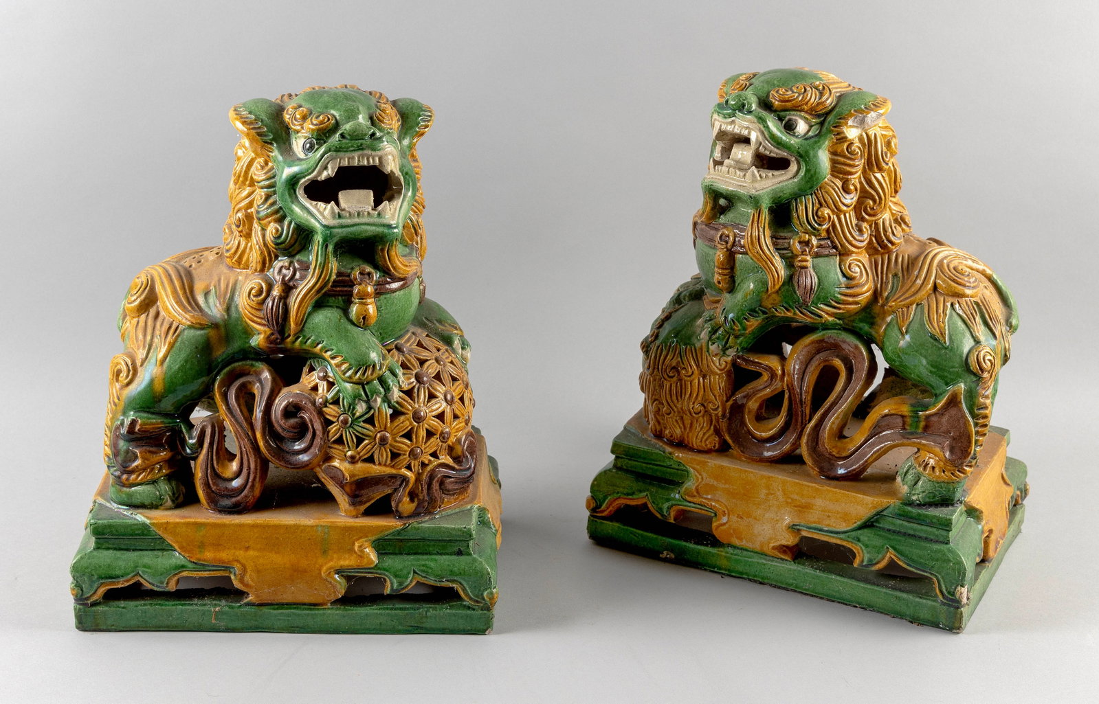 PAIR OF CHINESE SANCAI GLAZED POTTERY FU DOG GUARDIAN LION STATUES Late 19th/Early 20th Century (1 of 3)