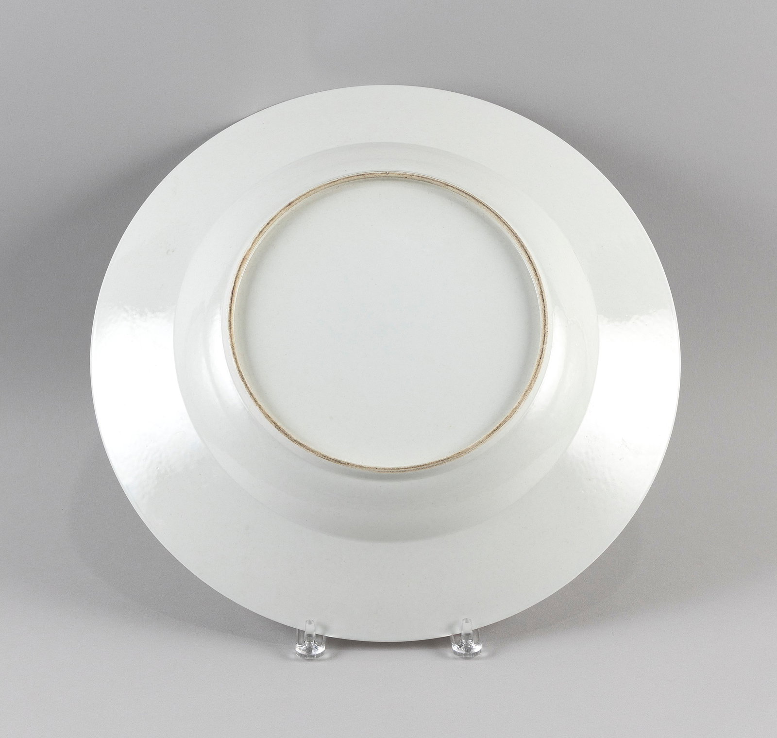 CHINESE EXPORT ARMORIAL PORCELAIN CHARGER 18th Century Height 2.5". Diameter 16.5". (1 of 2)