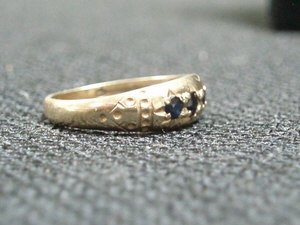 2 Victorian 9ct Rings - Sapphire ' Garnet - 5