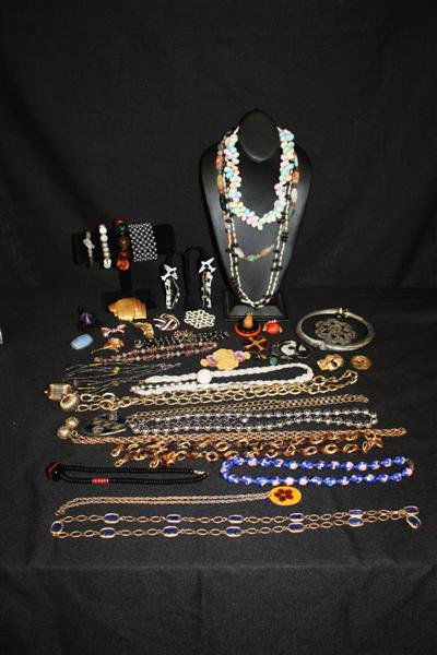 Vintage Costume Jewelry #1: Coro Mancuso Sherman