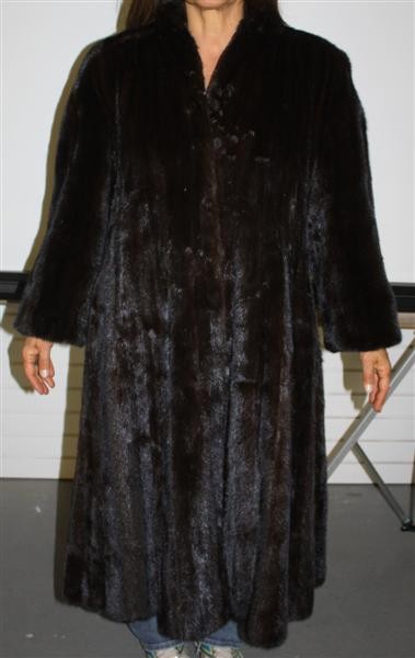 Golin-Feldman Deep Brown Full Length Mink Coat: length:46" width:20" arm length:20"