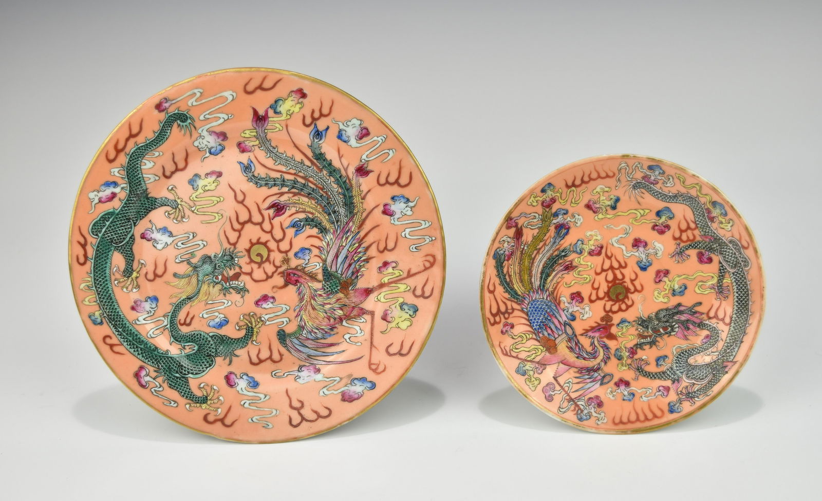 TWO CHINESE QING DYNASTY  FAMILLE ROSE PORCELAIN DISHES (1 of 14)