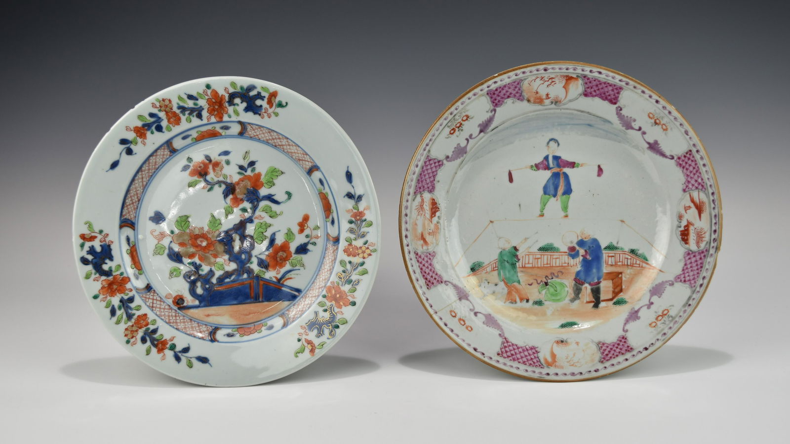 TWO CHINESE QIANGLONG PERIOD EXPORT PORCELAIN PLATES (1 of 2)